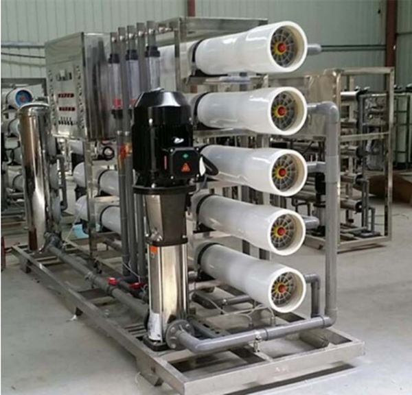 Reverse osmosis feed water chlorine residual removal method